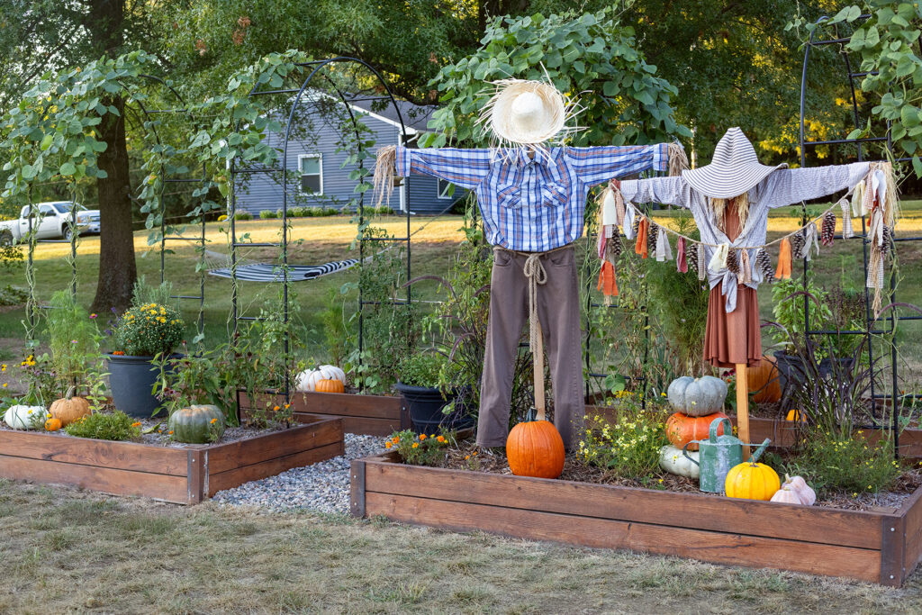 THRIFTED THURSDAY DIY GARDEN SCARECROWS It S Me ChristyB