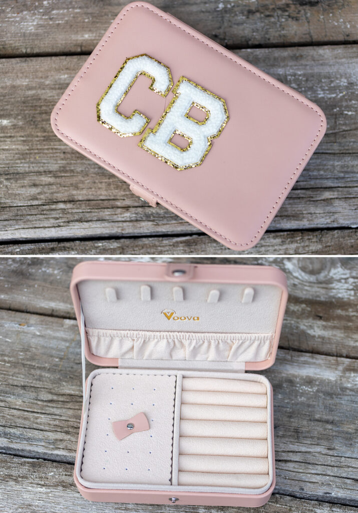 HOW TO MAKE CHENILLE LETTER COSMETIC BAGS - It's Me, ChristyB