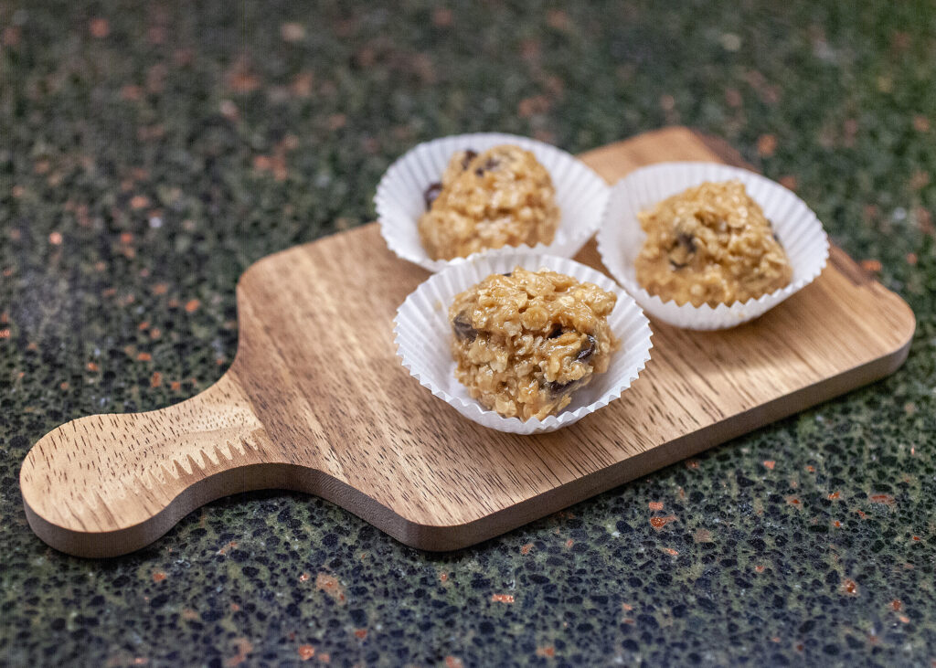 Oatmeal Chocolate Chip Energy Balls