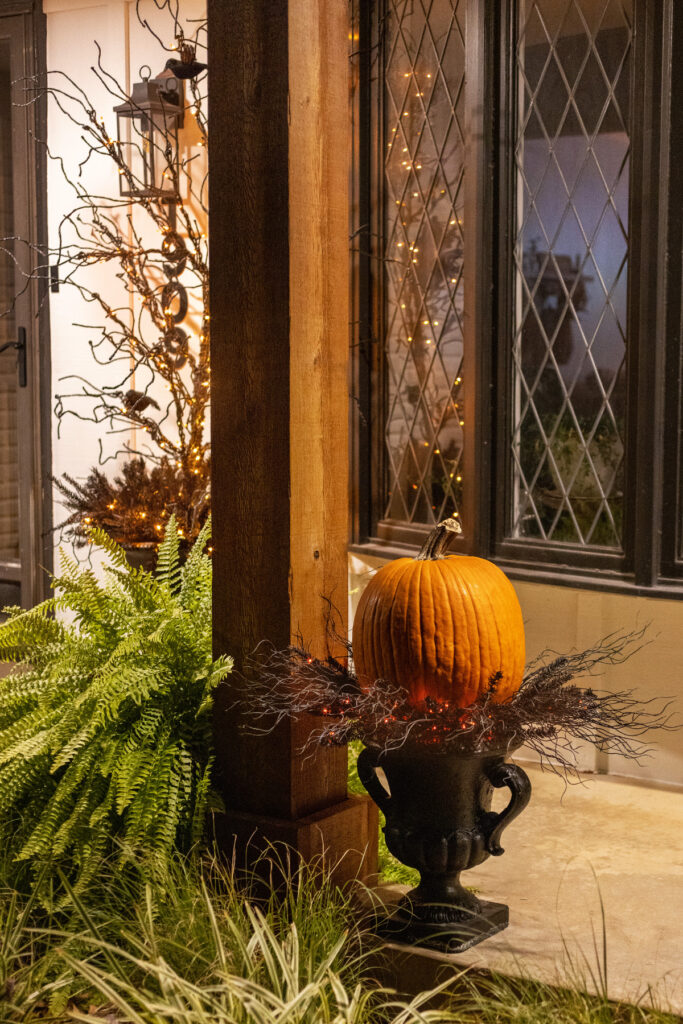 Halloween Porch 2022 - Pumpkin Urns