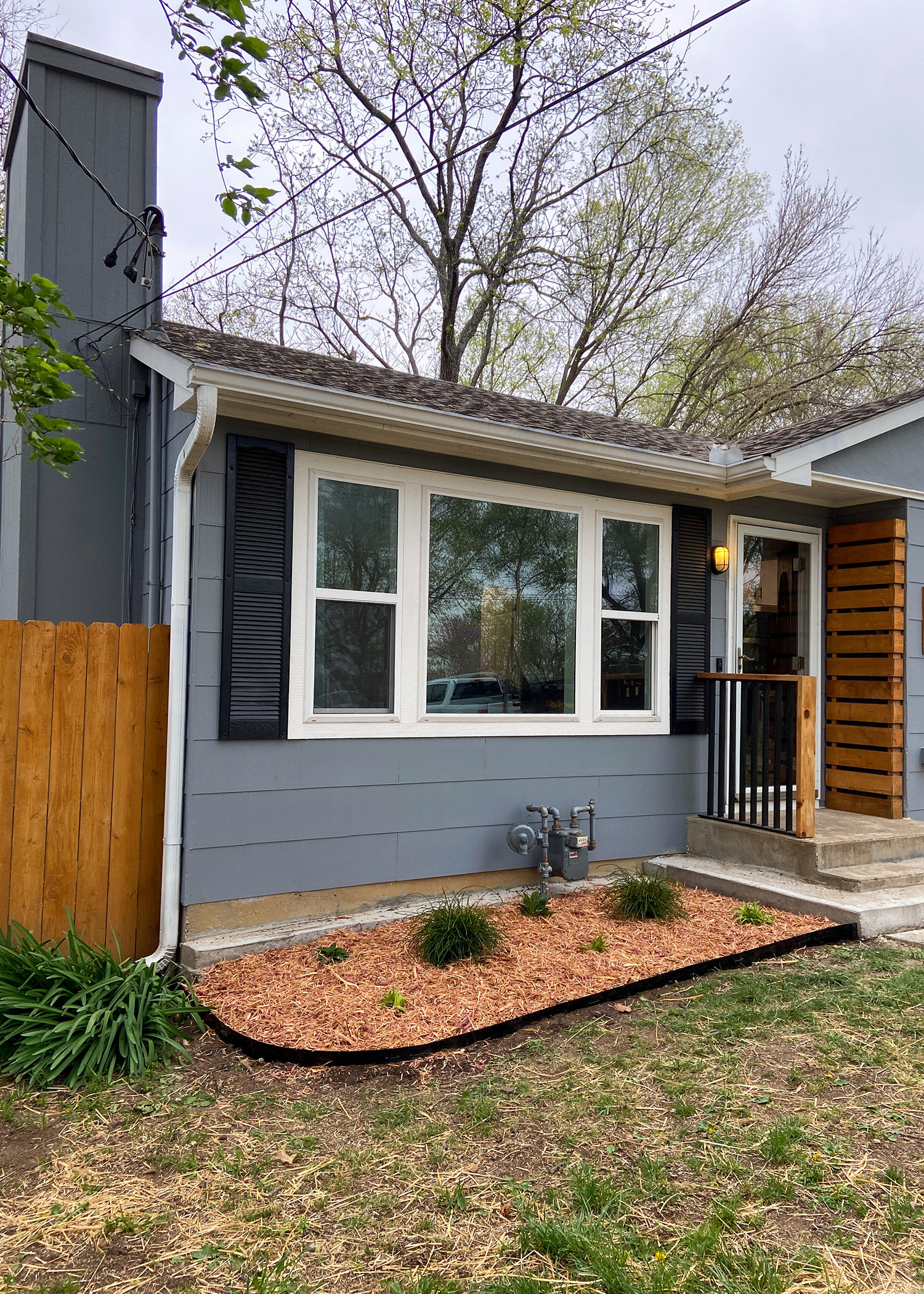 Logan's House | Front Flower Bed Edging