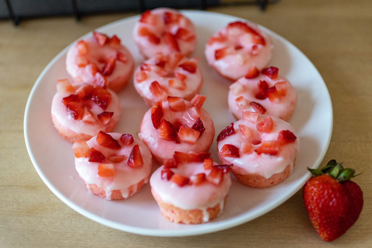 Strawberry Cake Donut Recipe