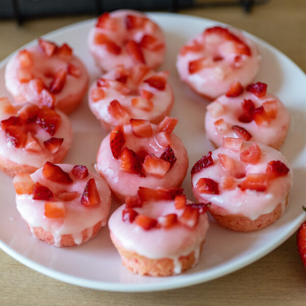 Strawberry Cake Donut Recipe