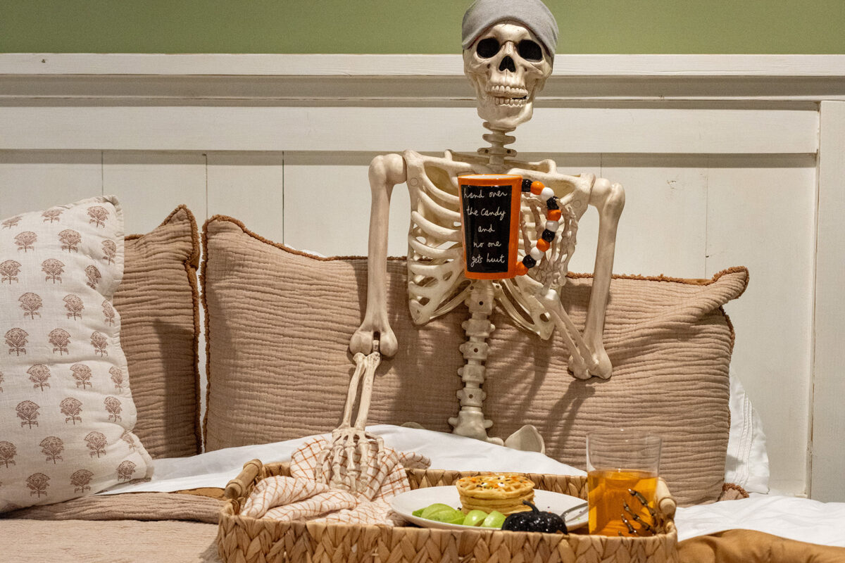 Blake Skeleton | Halloween Breakfast in Bed