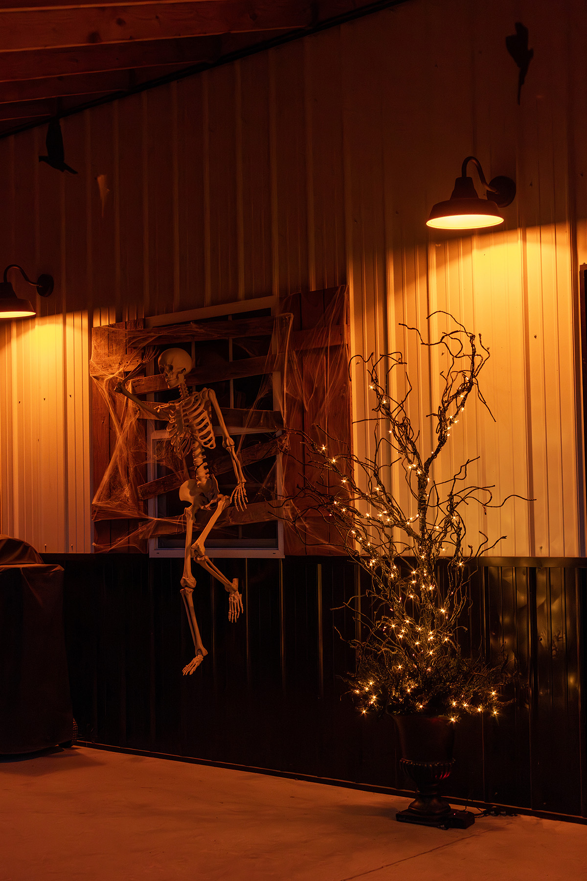 2023 Halloween Barn | Spooky Tree