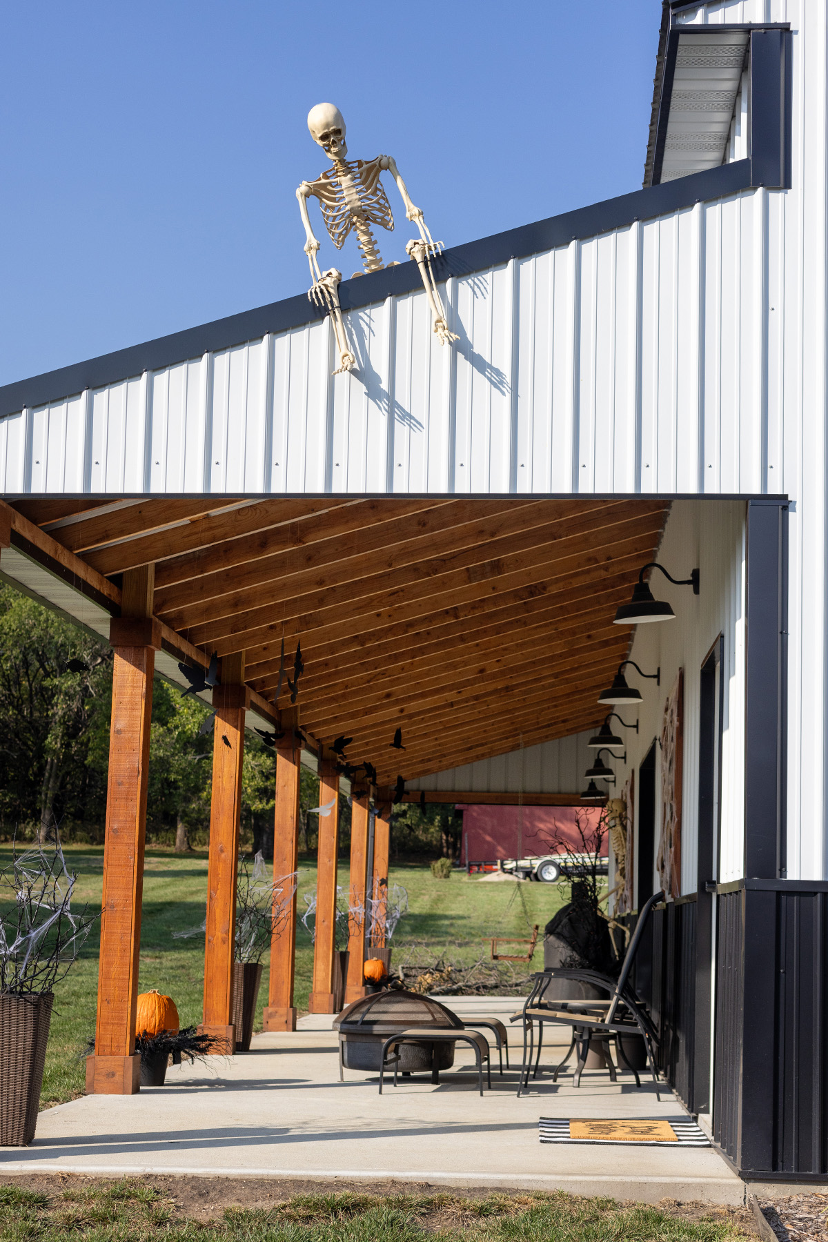 2023 Halloween Barn | Patio