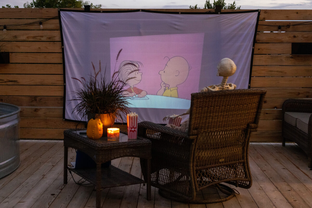 Blake Skelton | Outdoor Movie Night