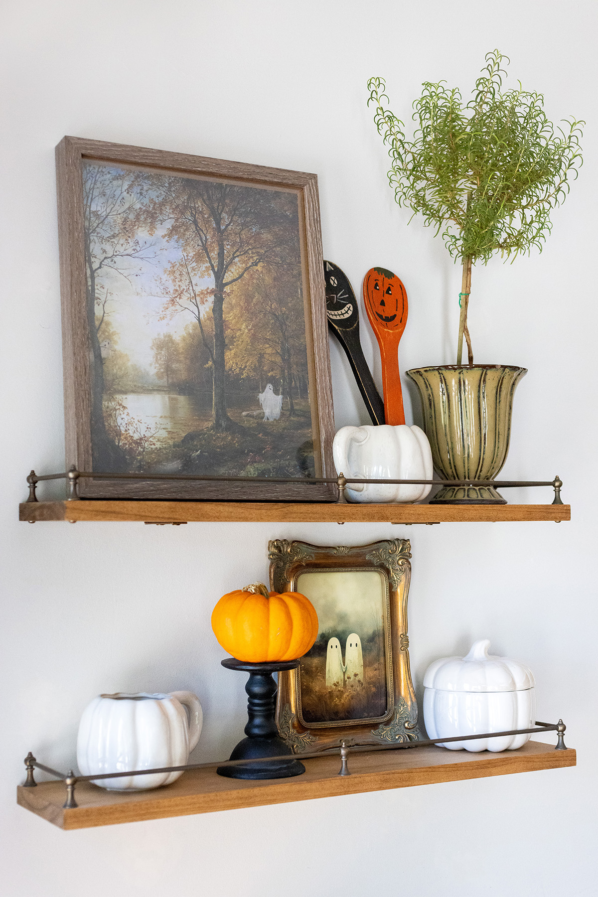 Halloween 2023 Kitchen Shelves