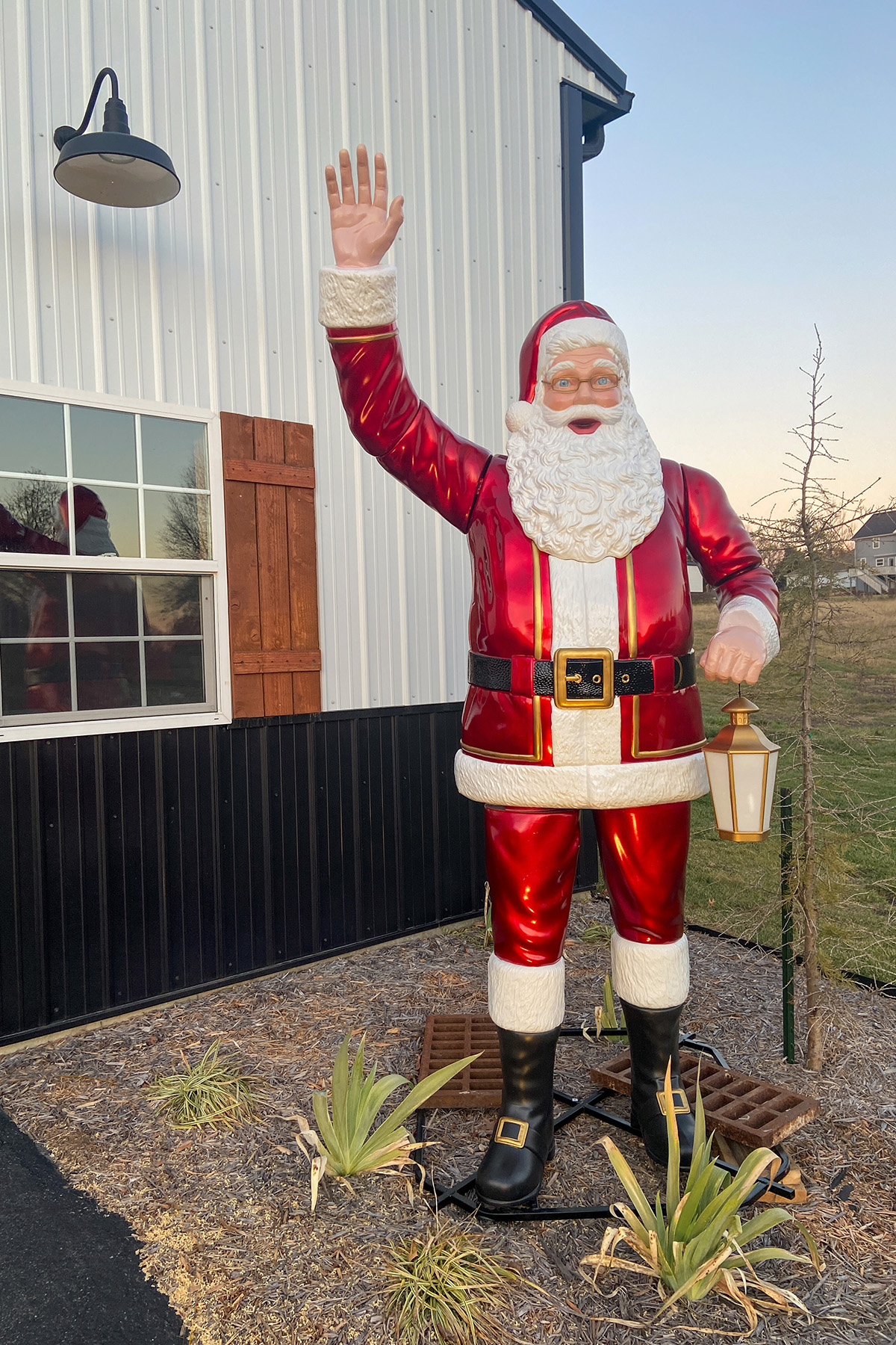 Barn 8-Foot Santa