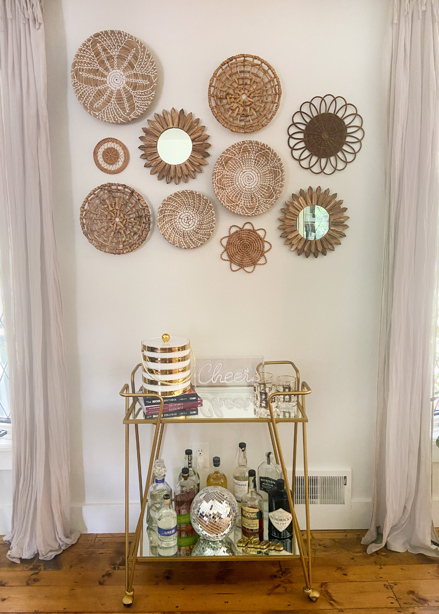 Dining Room Basket Wall