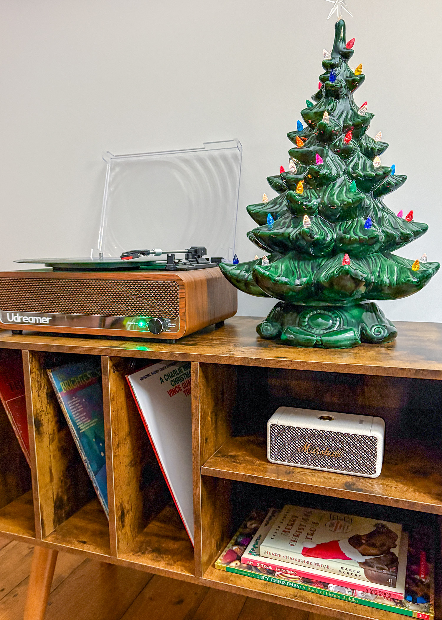 Retro Christmas Record Player Stand