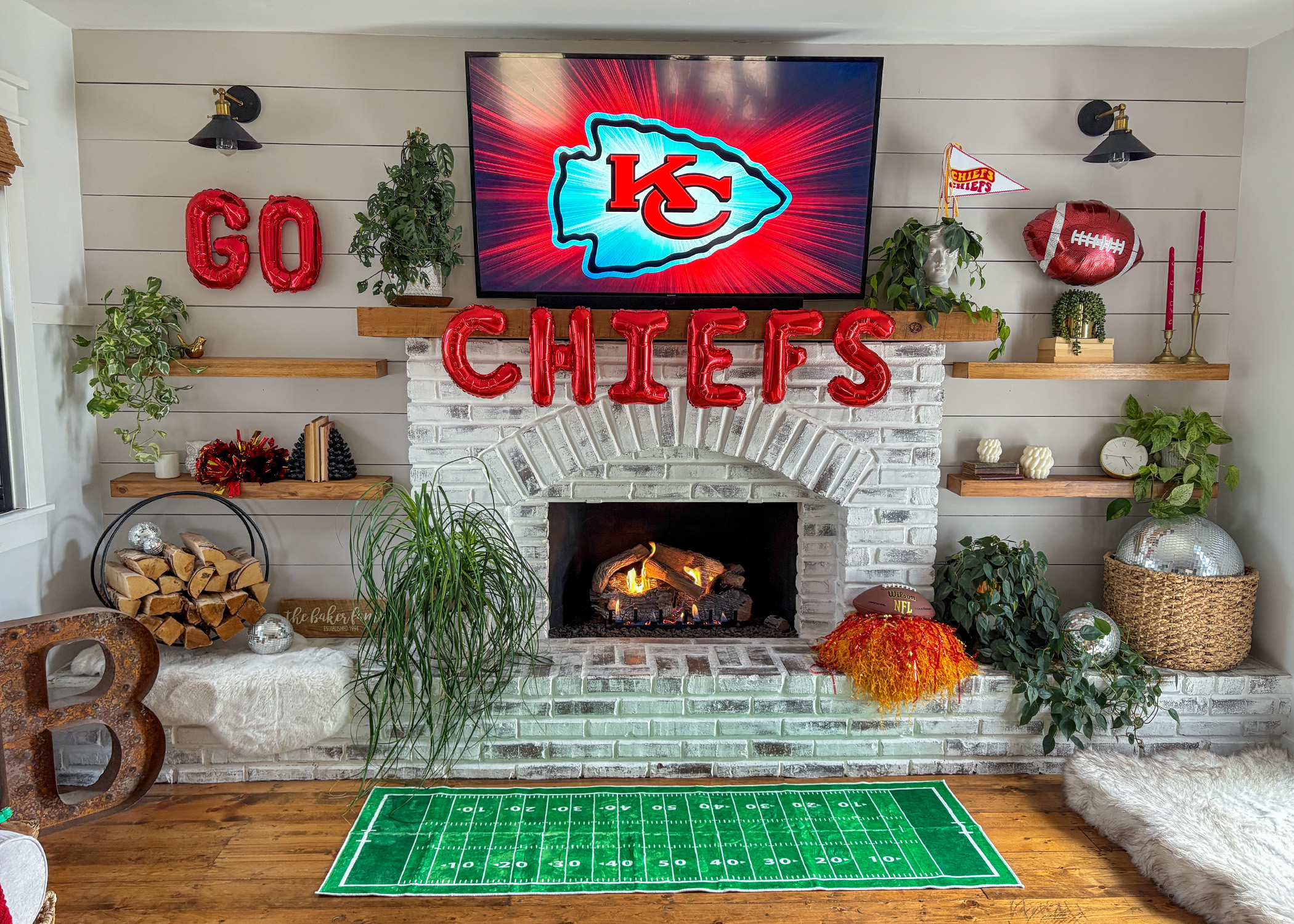 Kansas City Chiefs Super Bowl Party Decor